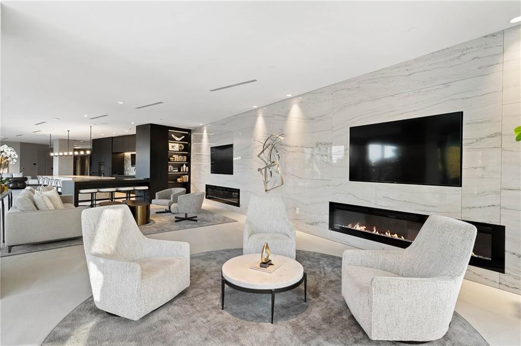 3107 Peachtree Rd #1702 Atlanta, GA 30305