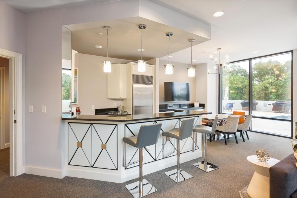 2828 Peachtree Rd #2701 Atlanta, GA 30305