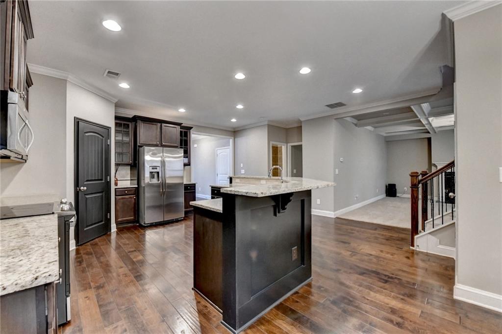 7067 Walham Grv Johns Creek, GA 30097