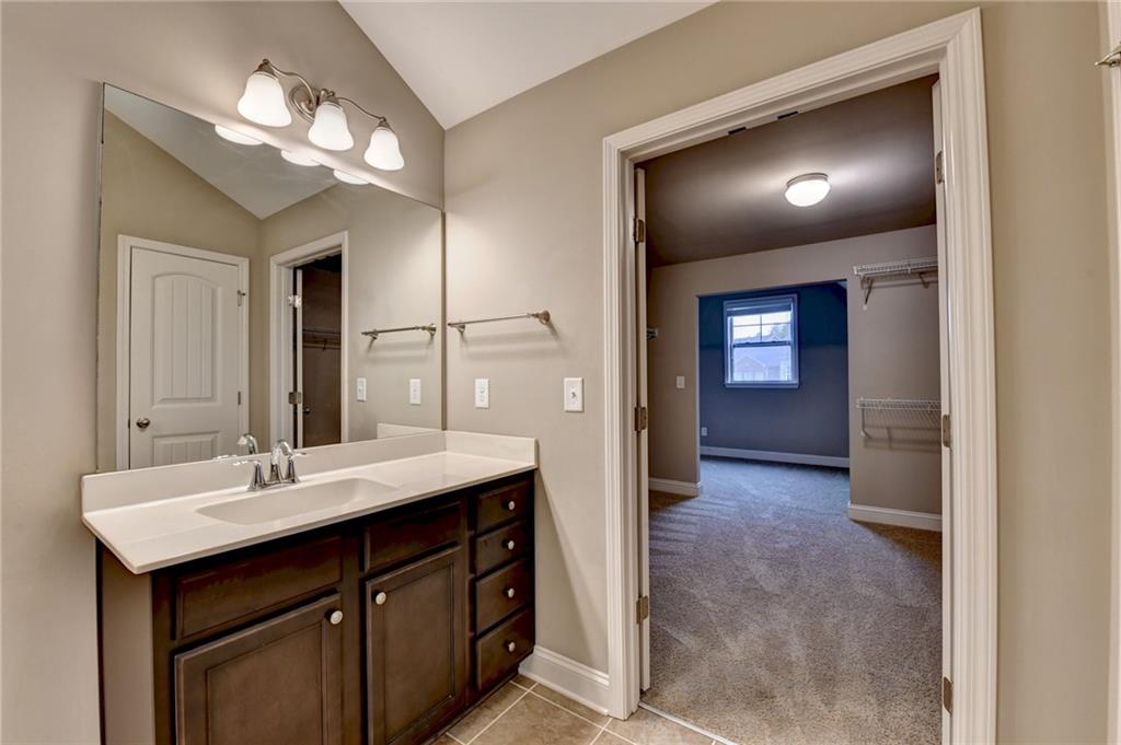 7067 Walham Grv Johns Creek, GA 30097