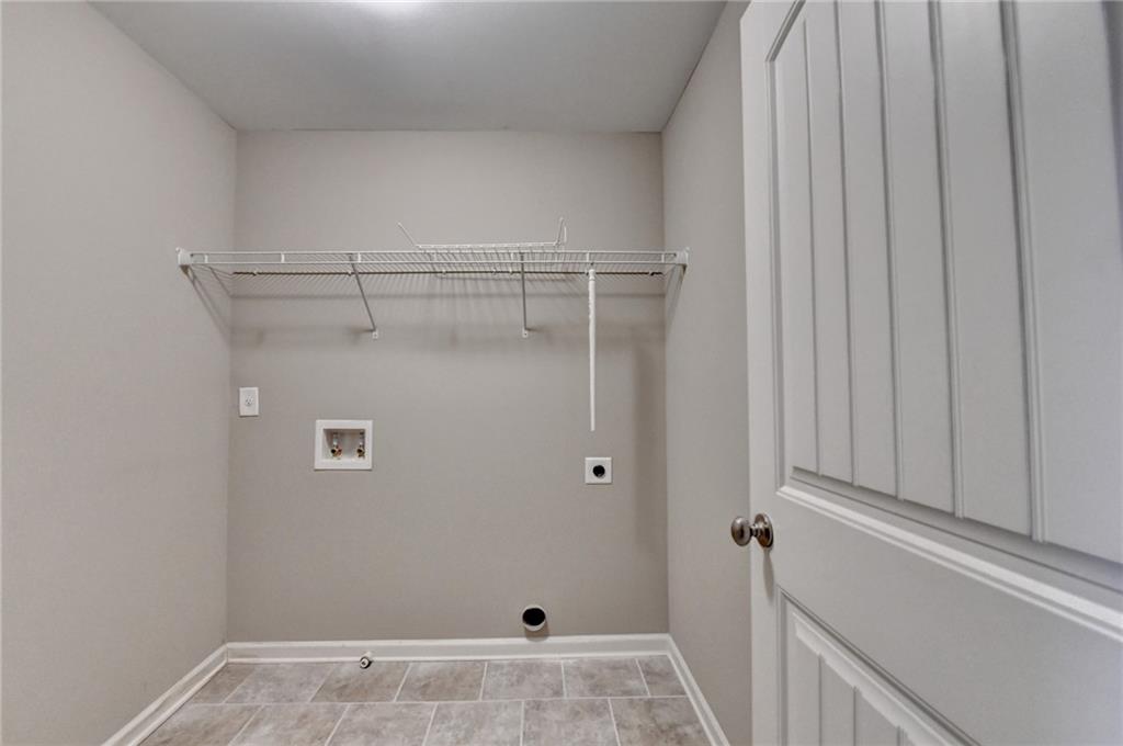 7067 Walham Grv Johns Creek, GA 30097