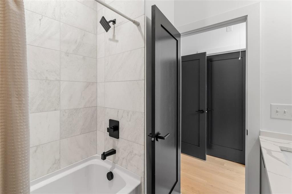 1161 Penny Ln Atlanta, GA 30329