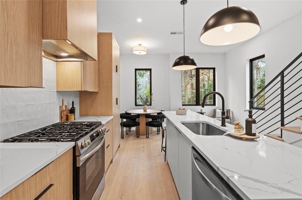 1161 Penny Ln Atlanta, GA 30329