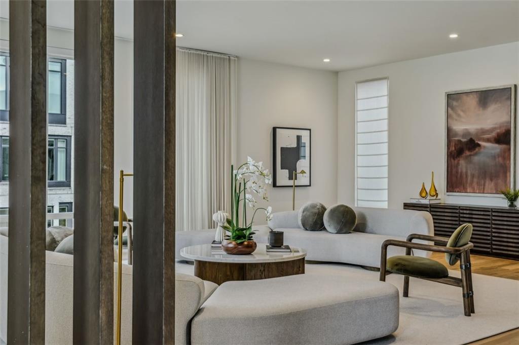 1301 Peachtree St #4L Atlanta, GA 30309