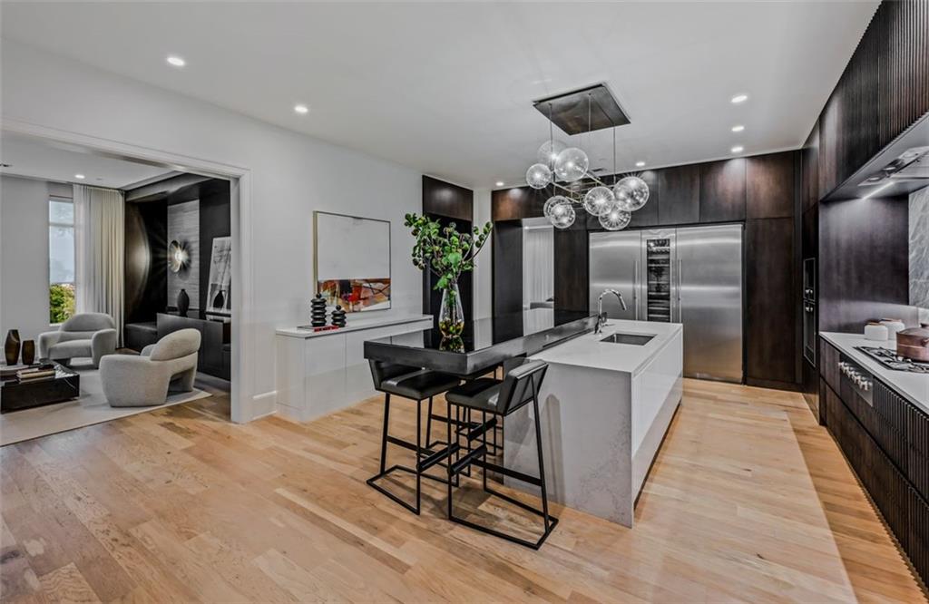 1301 Peachtree St #4L Atlanta, GA 30309