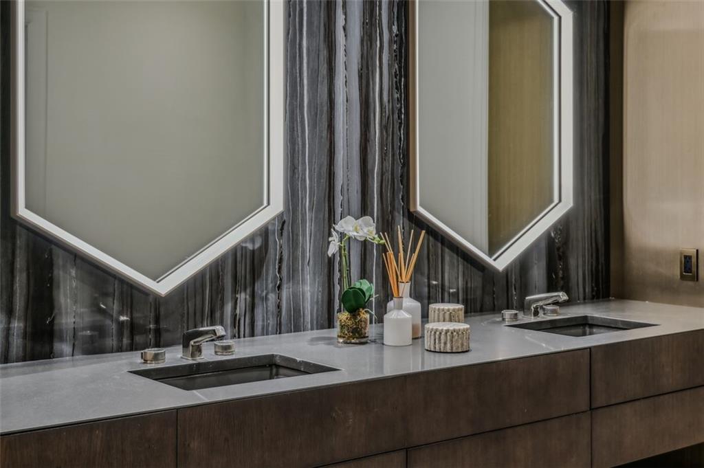 1301 Peachtree St #4L Atlanta, GA 30309