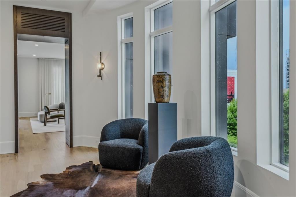 1301 Peachtree St #4L Atlanta, GA 30309