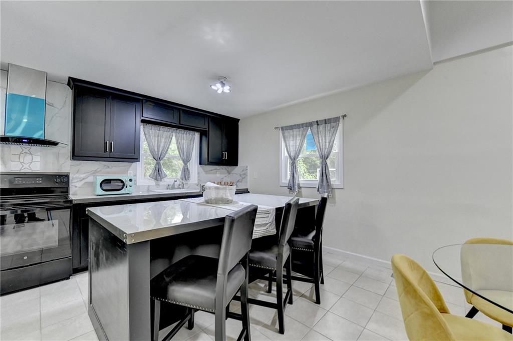 6654 Old Covington Rd Lithonia, GA 30058