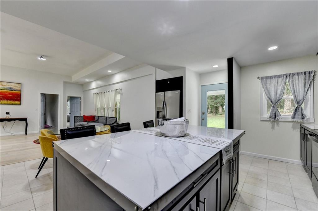 6654 Old Covington Rd Lithonia, GA 30058