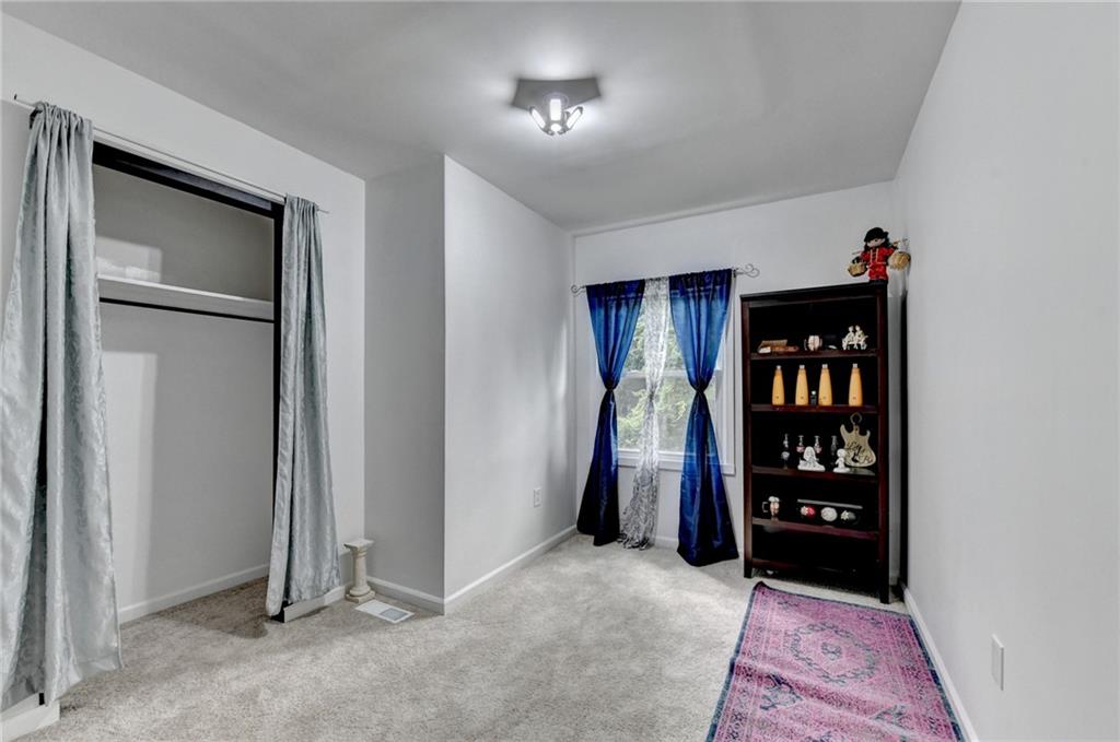 6654 Old Covington Rd Lithonia, GA 30058