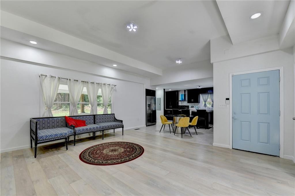 6654 Old Covington Rd Lithonia, GA 30058