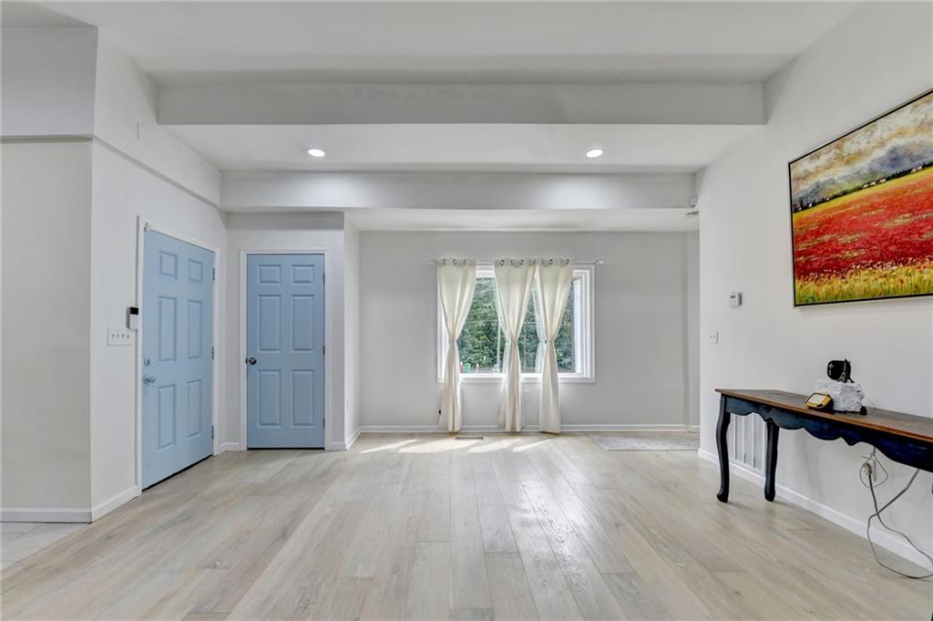 6654 Old Covington Rd Lithonia, GA 30058