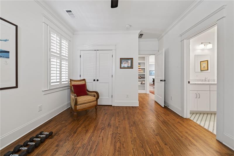 907 Highland Ter Atlanta, GA 30306