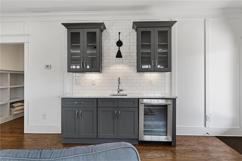 907 Highland Ter Atlanta, GA 30306