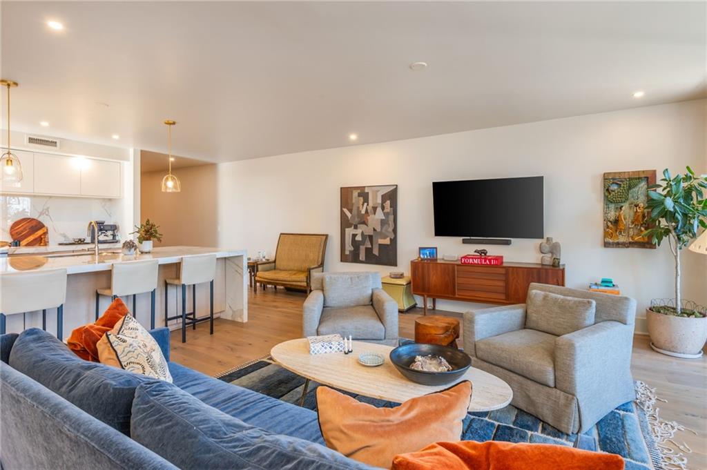 2660 Peachtree Rd #6H Atlanta, GA 30305