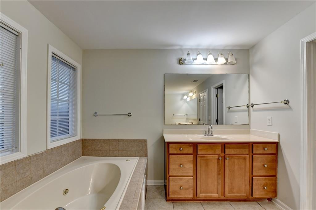 105 Villa Pl Ct Tucker, GA 30084