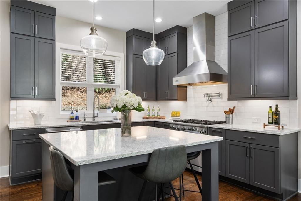 1808 Huntington Hls Ln Atlanta, GA 30309