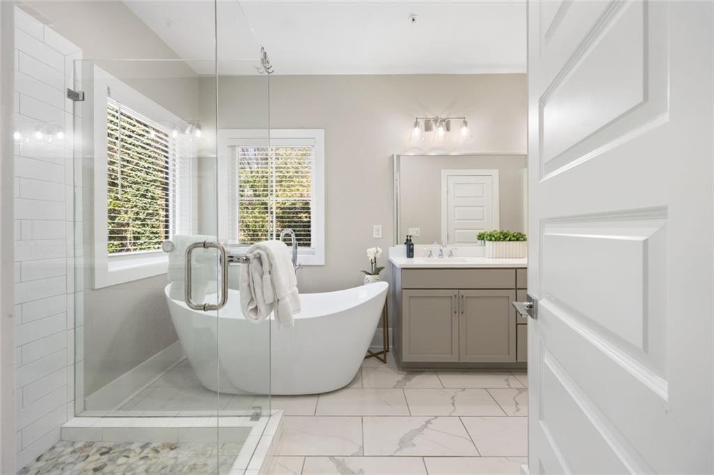 1808 Huntington Hls Ln Atlanta, GA 30309