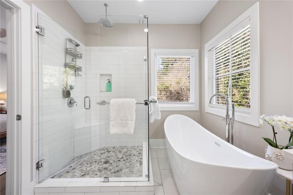 1808 Huntington Hls Ln Atlanta, GA 30309