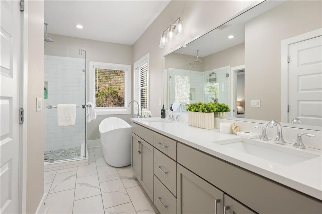 1808 Huntington Hls Ln Atlanta, GA 30309