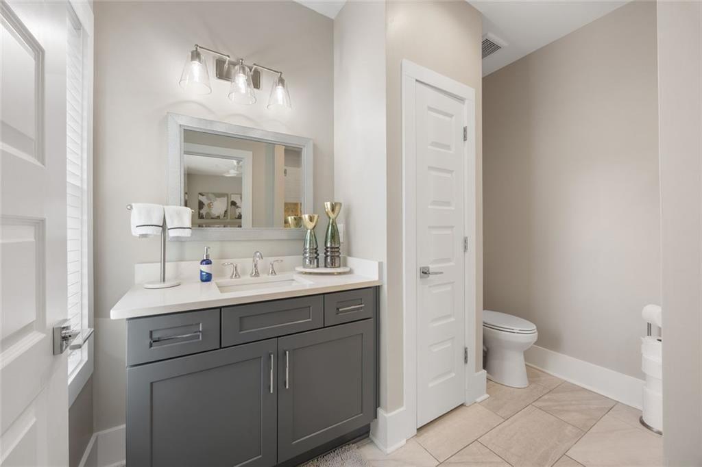 1808 Huntington Hls Ln Atlanta, GA 30309