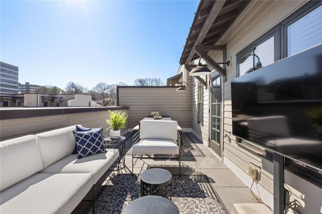 1808 Huntington Hls Ln Atlanta, GA 30309