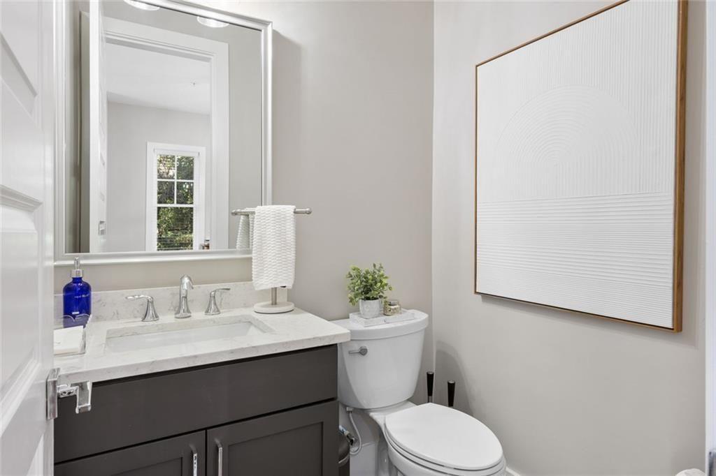 1808 Huntington Hls Ln Atlanta, GA 30309