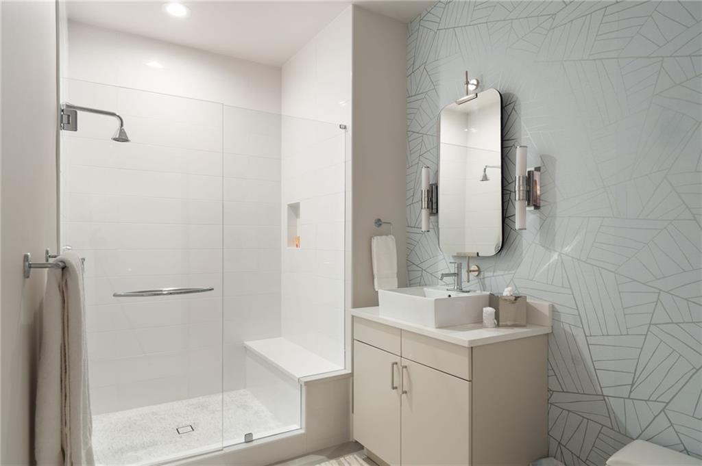 1065 Peachtree St #3604 Atlanta, GA 30309