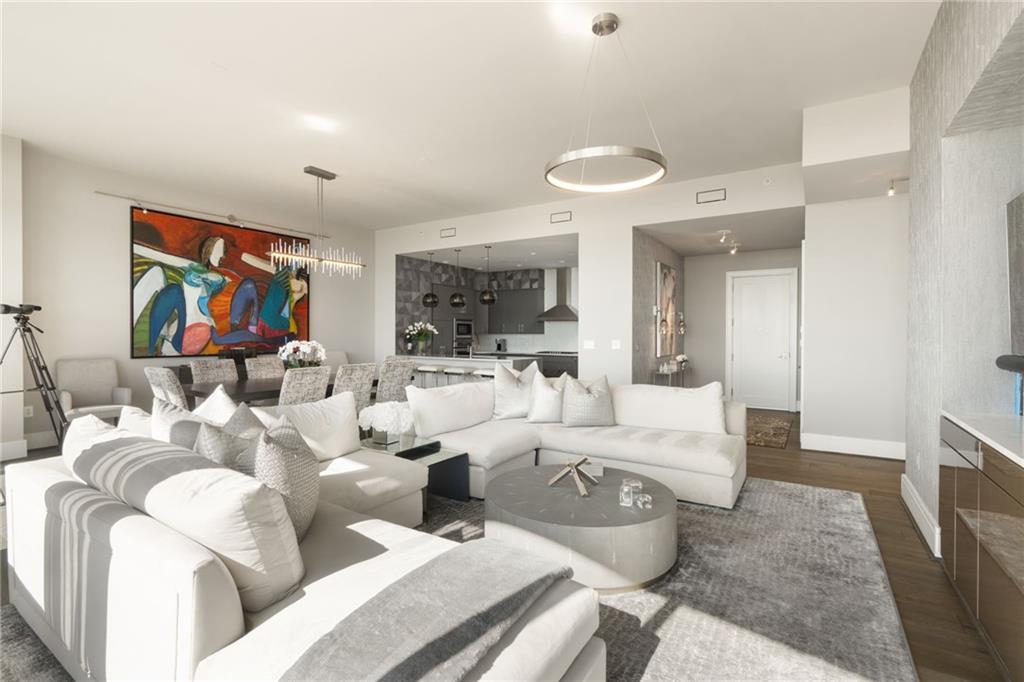 1065 Peachtree St #3604 Atlanta, GA 30309