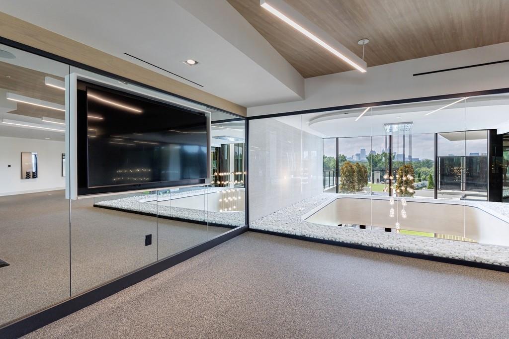 2425 Peachtree Rd #1401 Atlanta, GA 30305