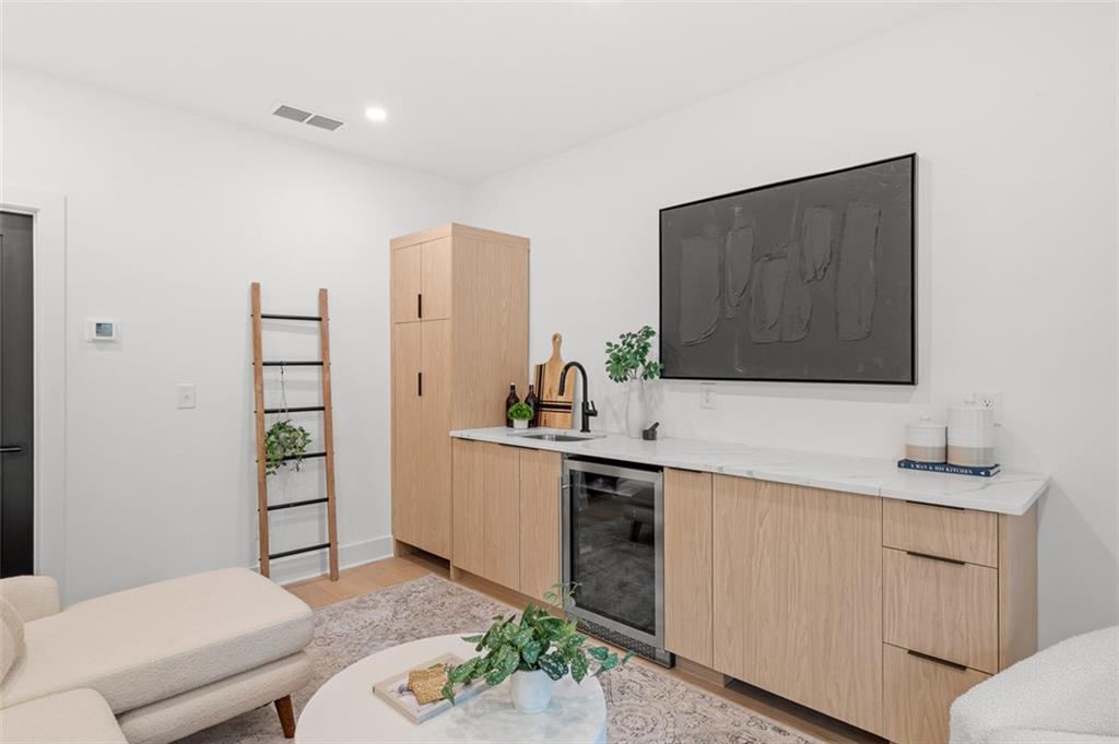 1169 Penny Ln Atlanta, GA 30329