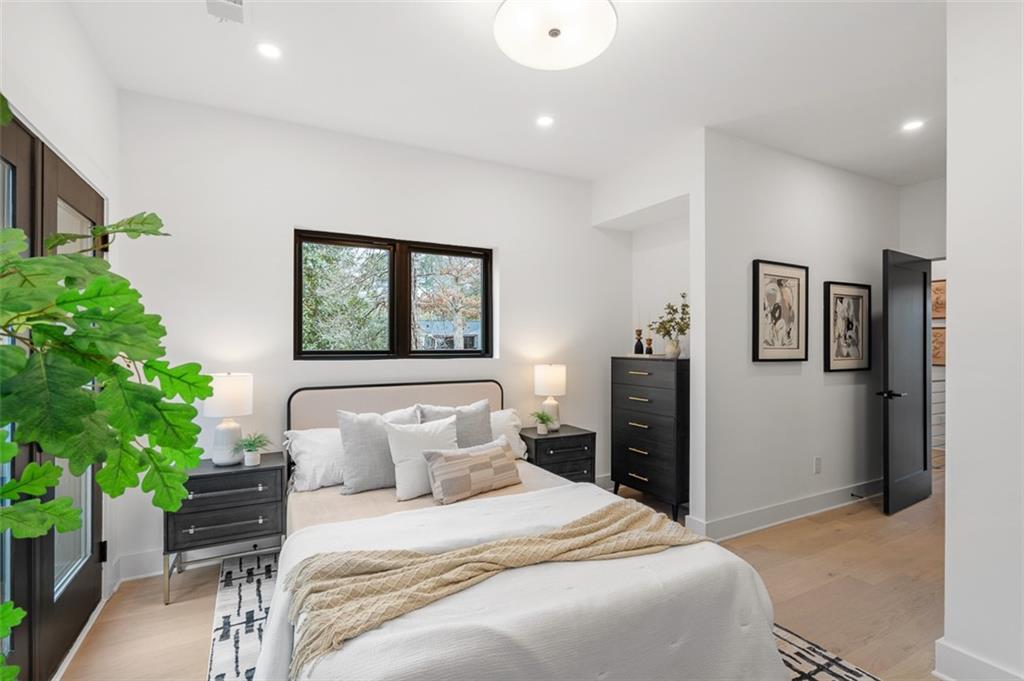 1169 Penny Ln Atlanta, GA 30329