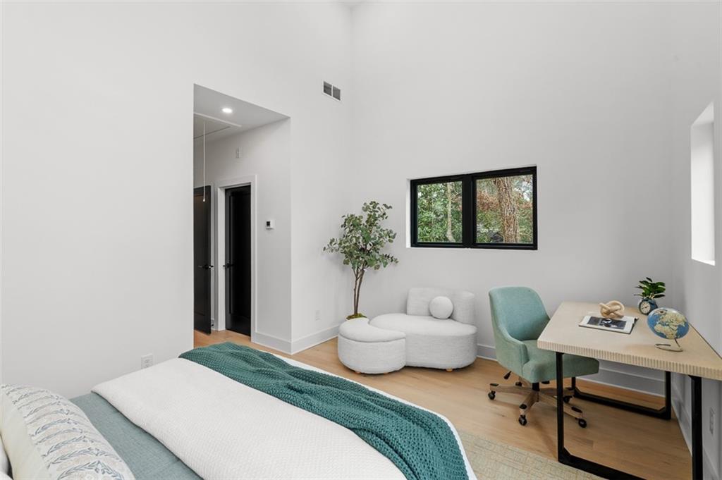 1169 Penny Ln Atlanta, GA 30329