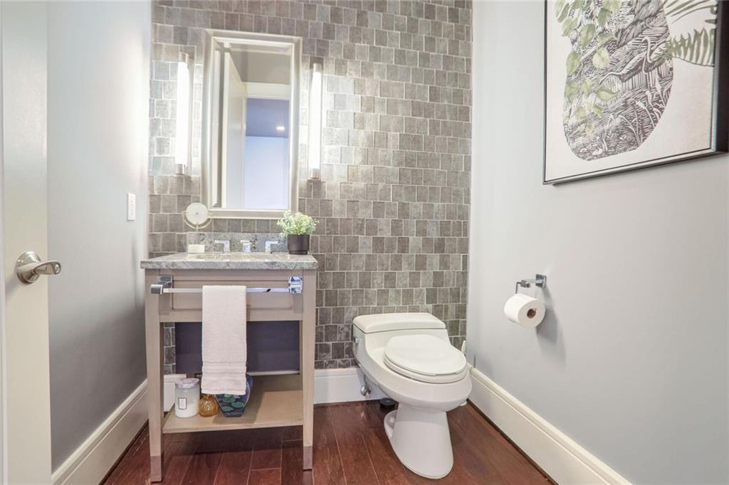 1065 Peachtree St #3505 Atlanta, GA 30309