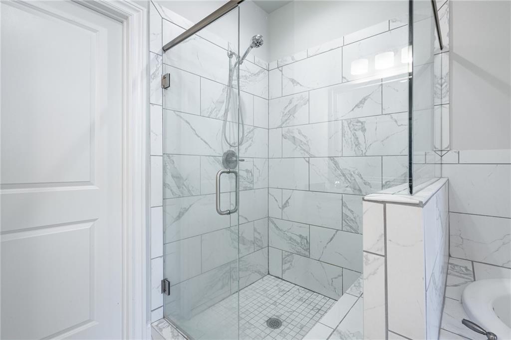 2440 Skyland Way Brookhaven, GA 30319